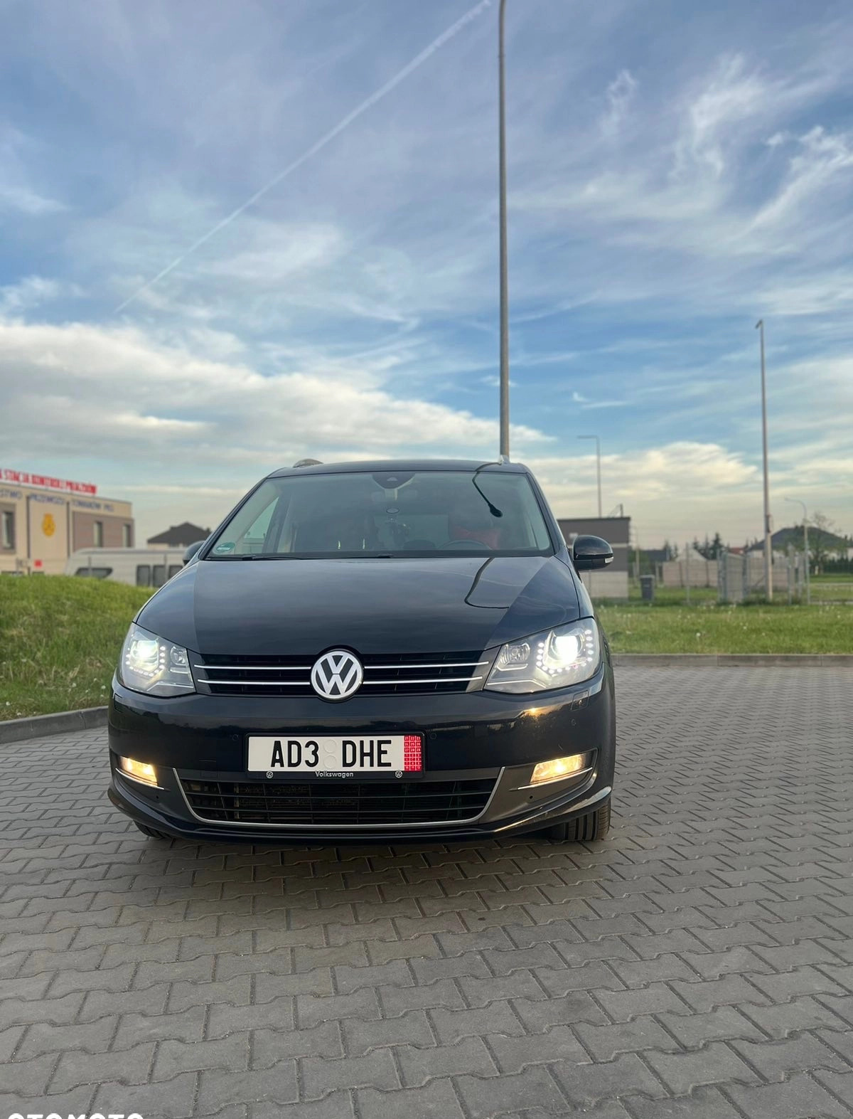 Volkswagen Sharan cena 85000 przebieg: 180000, rok produkcji 2019 z Wrocław małe 301